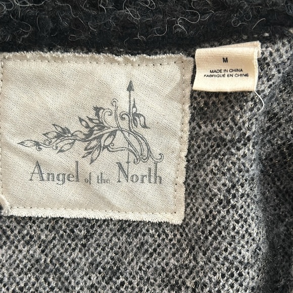 EUC Angel of the North Sweater Jacket - Picture 6 of 10